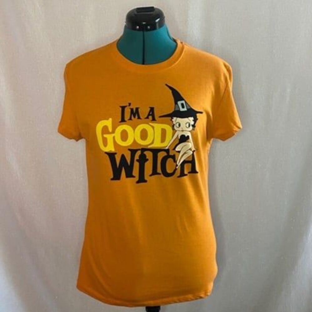 Betty Boop "Im a good witch" shirt. Size XL